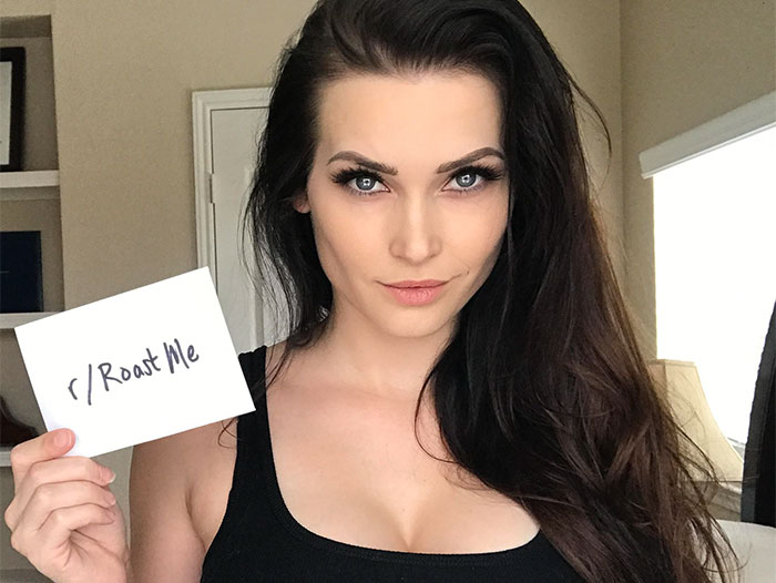 Instagram Model Uploads Her Pic To R/Roastme, Deletes Account After One Comment Goes Too Far