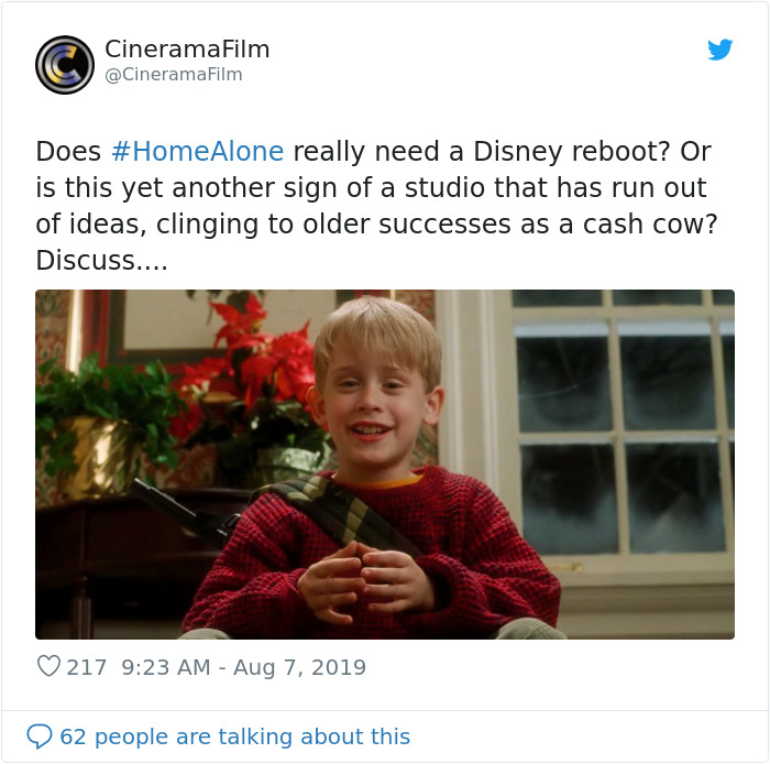 Macaulay Culkin Posts Hilarious Pic After Disney Announces They're Rebooting Home Alone (23 Reactions)