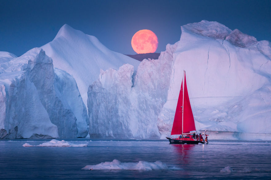 The ‘Disappearing’ Beauty Of Greenland