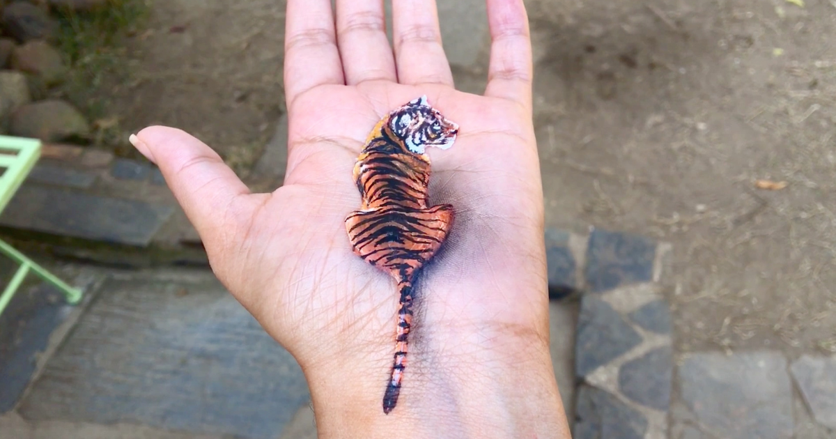 I Create Temporary 3D Paintings On My Left Hand New Pics Bored Panda