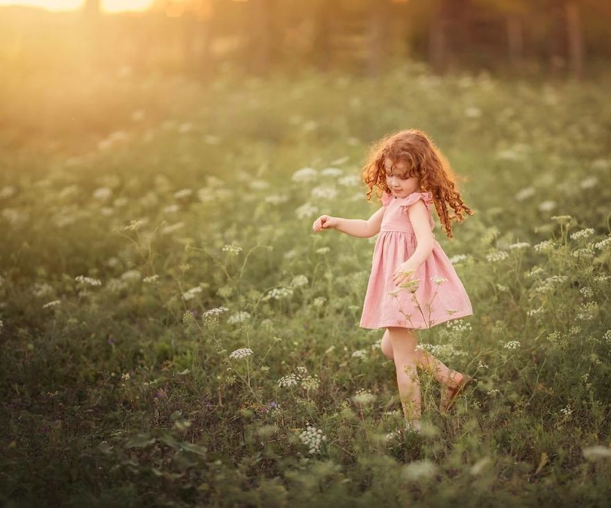 Scouting Of Magical Location For Children Photography