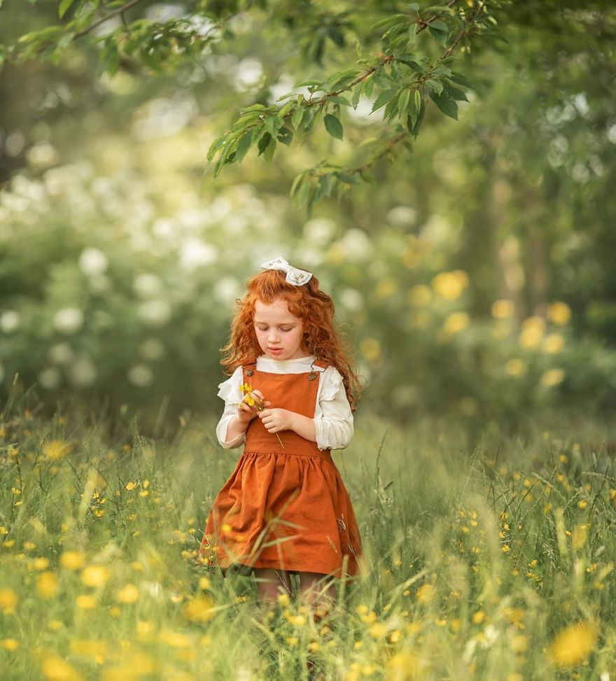 Scouting Of Magical Location For Children Photography