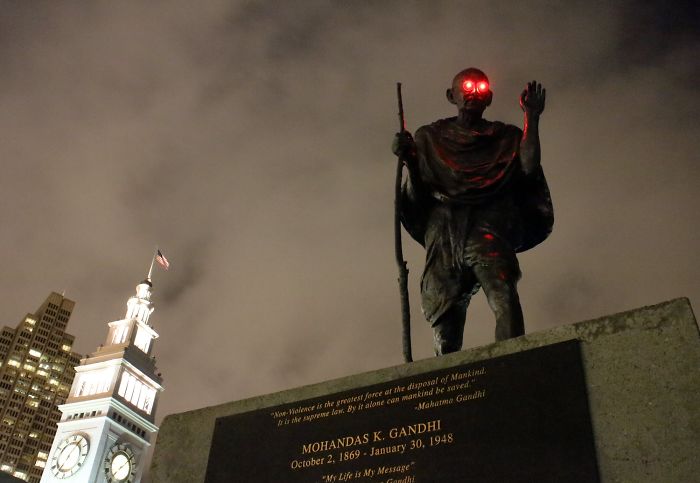 Someone Vandalized Gandhi's Statue In San Francisco And It Now Has Beaming Red Eyes