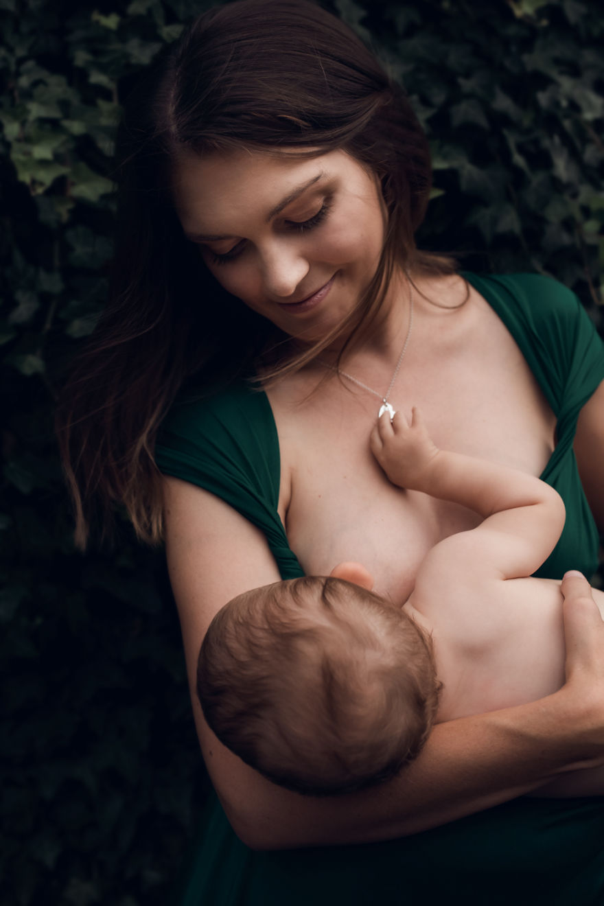 I Created A Breastfeeding Project To Show The Positives Of Breastfeeding. The Strength, Elegance And Unity Behind It.