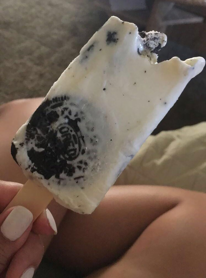 My Popsicle Has An Entire Oreo Cookie Inside