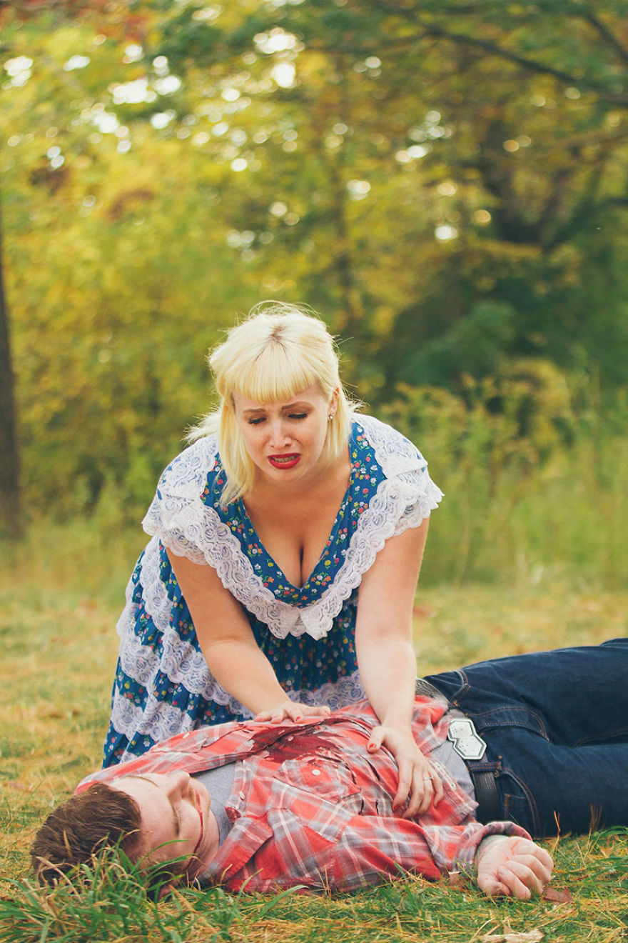 Esta pareja se hizo la más terrorífica sesión de fotos de compromiso