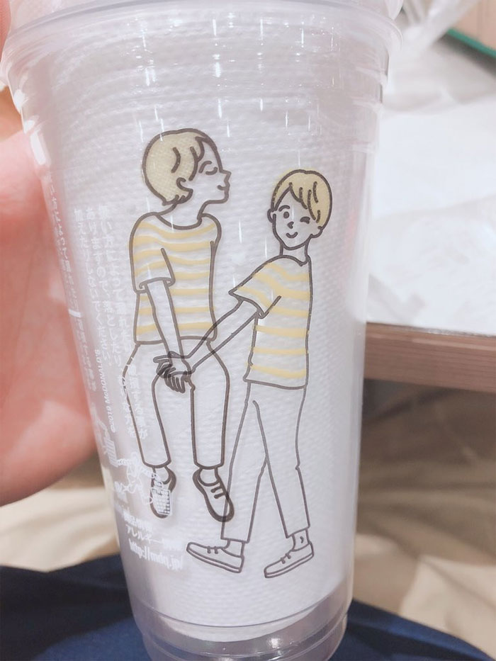 People Are Laughing At These Cups By McDonald’s Japan Because They Become Inappropriate After Rotating Them 