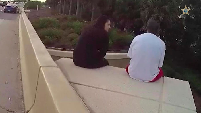 This Woman Talks Man Out Of Jumping Off A Bridge By Quoting Linkin Park Lyrics