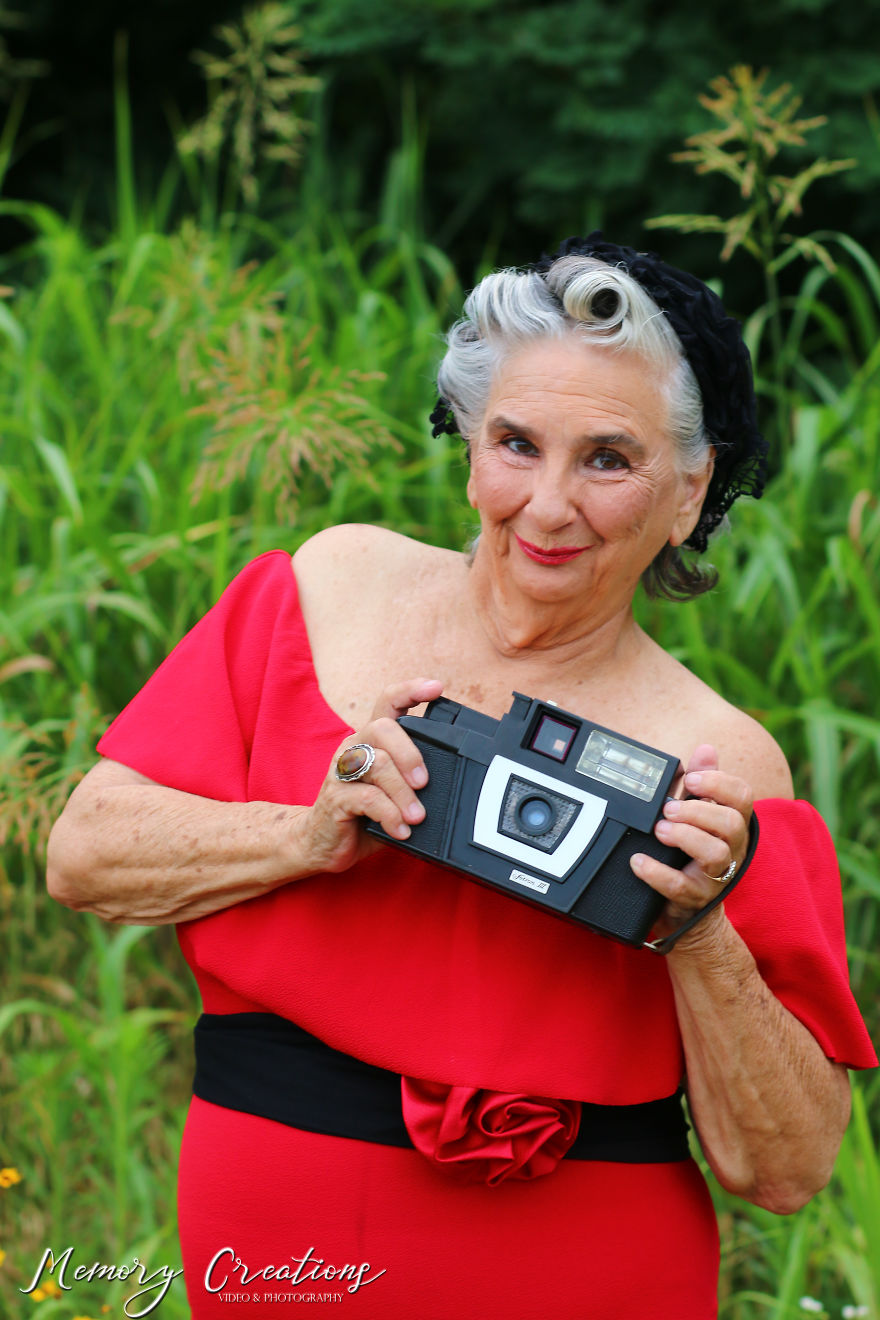 Glamorous Grandma Goals, I Did My Mom's 75th Birthday Pin-Up Photoshoot!