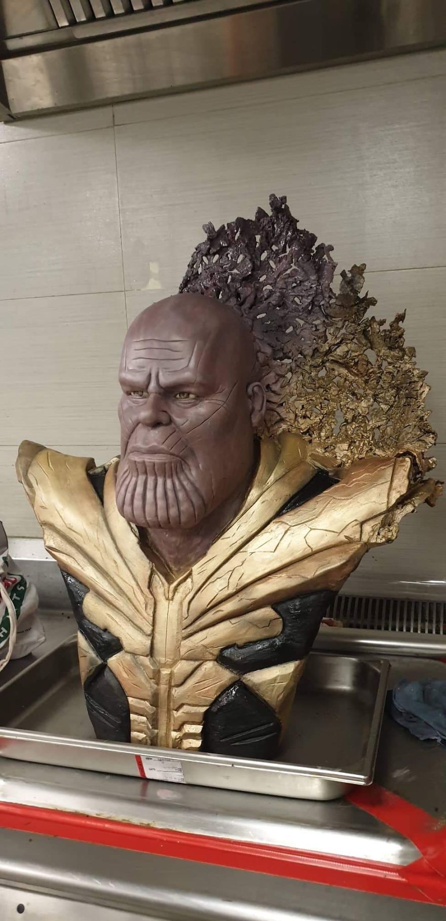 Chocolatier Chef Sculpted Thanos Out Of Pure Couverture Chocolates