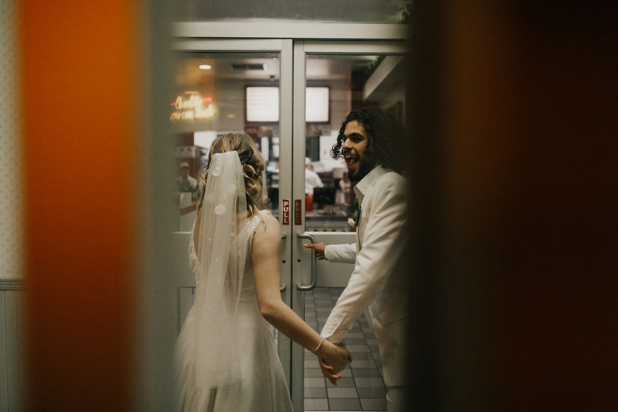 21 Wedding Photos That I Took At In-N-Out Burger Chain Restaurant