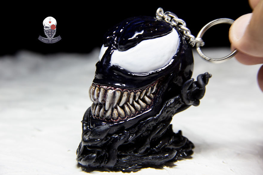 I Made This Venom Head With Stand From Clay!
