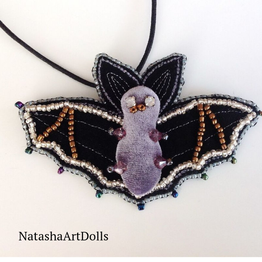 Brooch-Pendant Bat