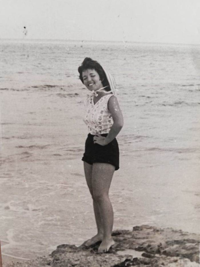 Vintaging The Moment-I Found Old Photos Of My Grandmother And I Got Jealous Vintaging The Moment-I Found Old Photos Of My Grandmother And I Got Jealous