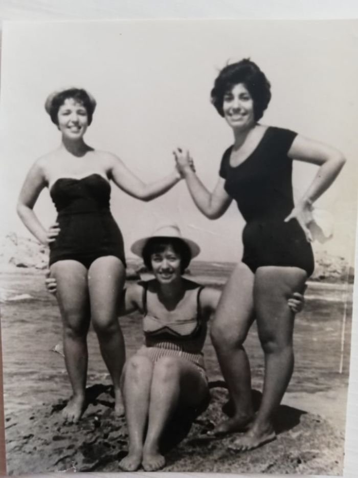 Vintaging The Moment-I Found Old Photos Of My Grandmother And I Got Jealous Vintaging The Moment-I Found Old Photos Of My Grandmother And I Got Jealous