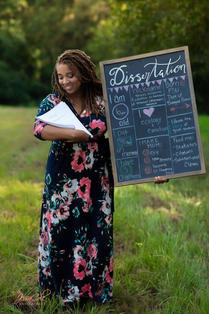 This Doctor Goes Viral After Having A Newborn Photoshoot With Her 6 Y.O. Result - A Dissertation