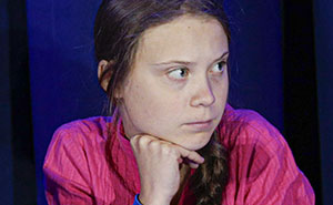 Trump se burla del discurso de Greta Thunberg y ella le menosprecia en su bio de Twitter