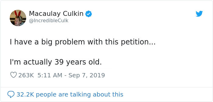People Petition For Macaulay Culkin To Play Kevin In New ‘Home Alone,’ He Responds With 2 Funny Tweets