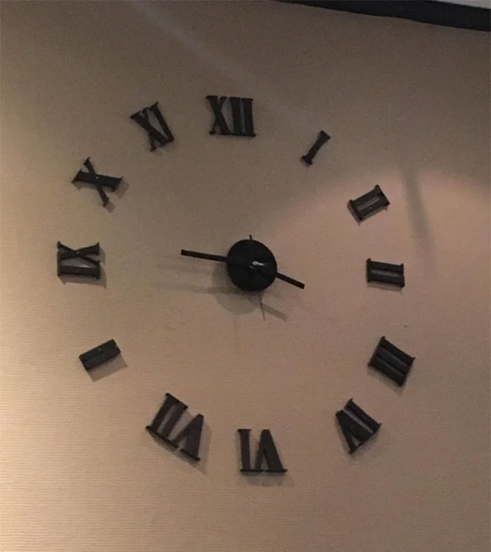 This Clock I Saw At A Restaurant