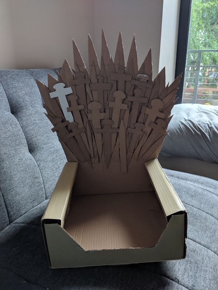 Arthur The Cat Just Got His Own Iron Throne And It's A Better Ending Than The Season 8 Finale