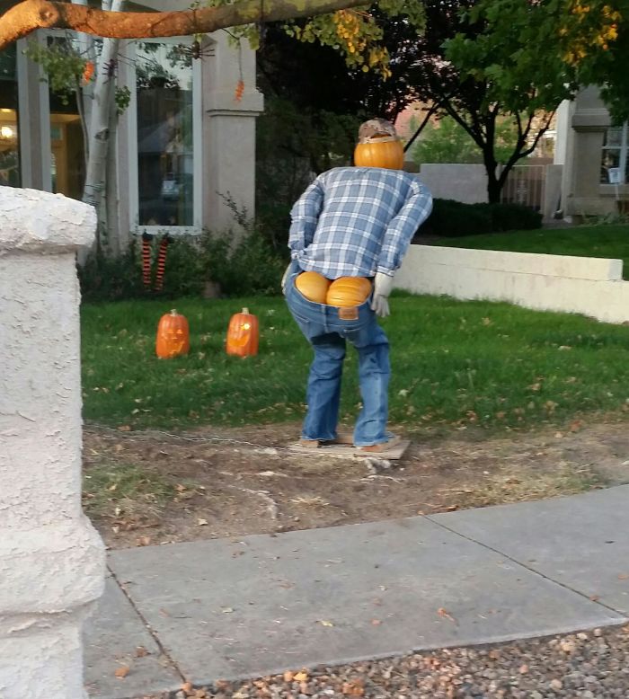 My Neighbor's Halloween Decoration