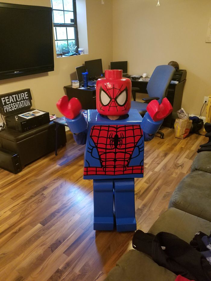 Spent 2 Months Making LEGO Spiderman, My Son Won First Place At His Contest