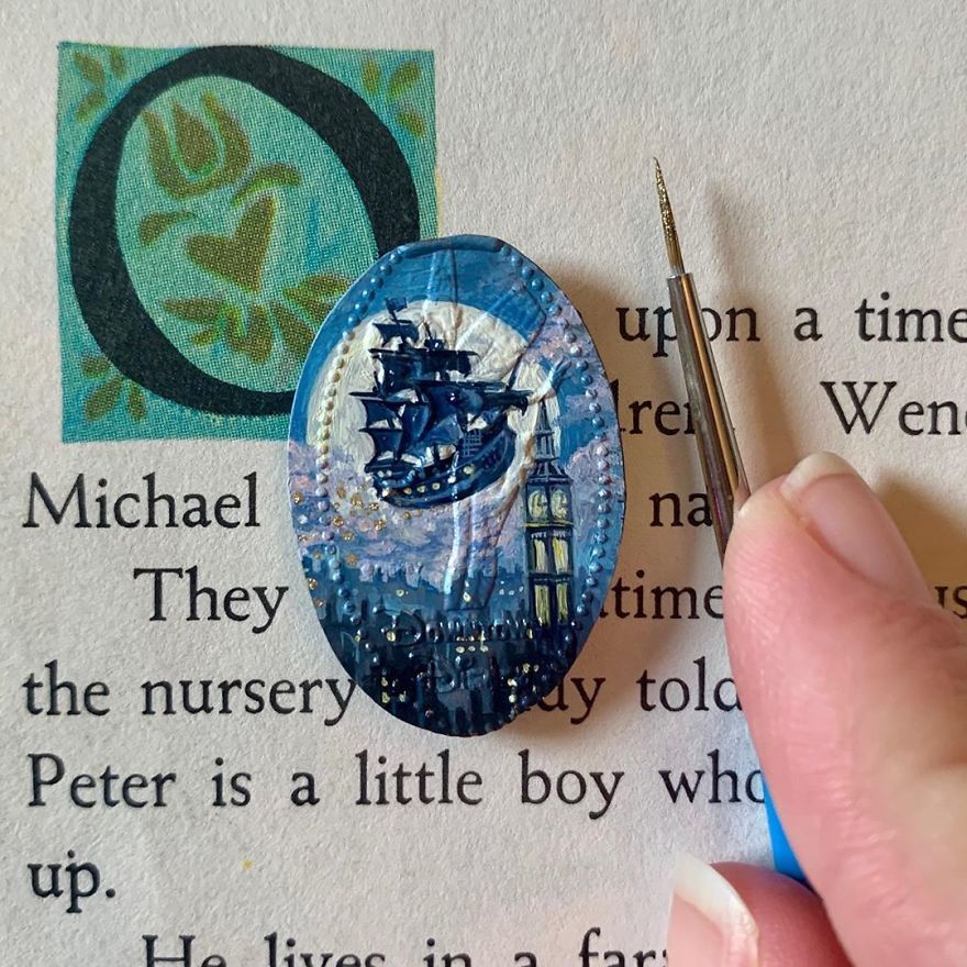 ✨second Star To The Right And Straight On ‘Til Morning. ✨ Painted In Oils On A Disneyland Pressed Penny. If You Look In The Right Lighting You Can See Tinker Bell Underneath. ~available For Purchase~ . . . . . #brymariearts #coinart #coinartist #miniartist #miniarts #oilpainting #disney #disneyland #peterpan #peterpansflight #pixiedust #tinkerbell #instarts