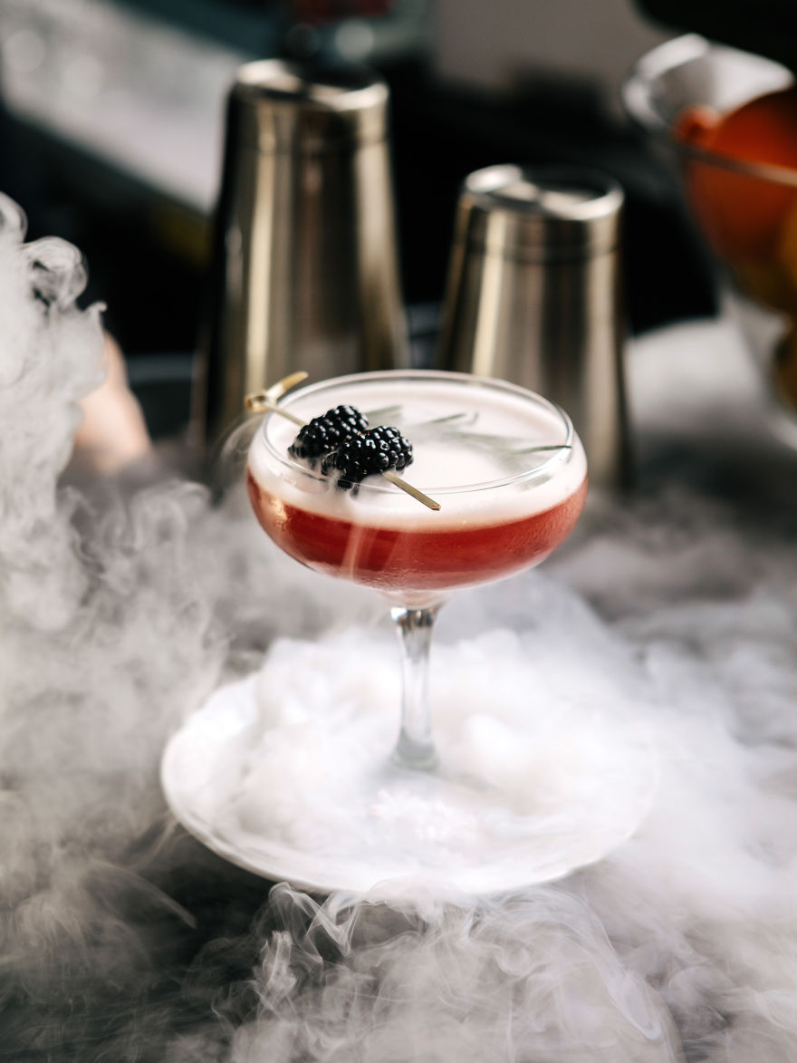 Bar In Prague Serves Halloween Cocktails Named After Your Favourite Movies & Movie Characters