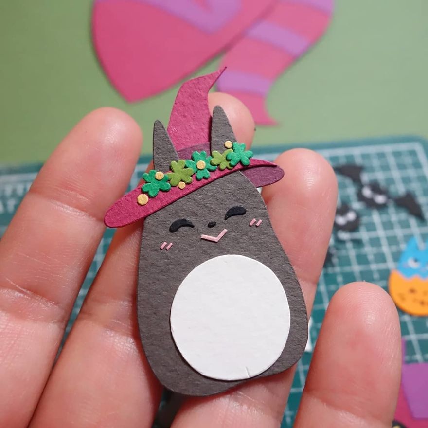 Totoro Dressing Up For The Occasion With A Little Witchy Hat! 👒🍀 #halloween #cutober #ghibliween #papercut #cutpaper #papercutting #cutoodle #ghibli #studioghibli #totoro