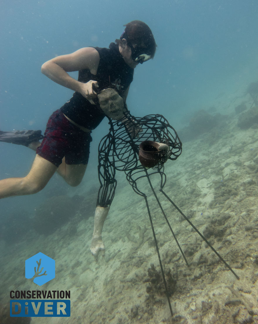 I Spent 1 Year Creating A Sculpture That Works With Electrical Current Which Helps Corals Grow 3-5 Times Faster (13 Pics)