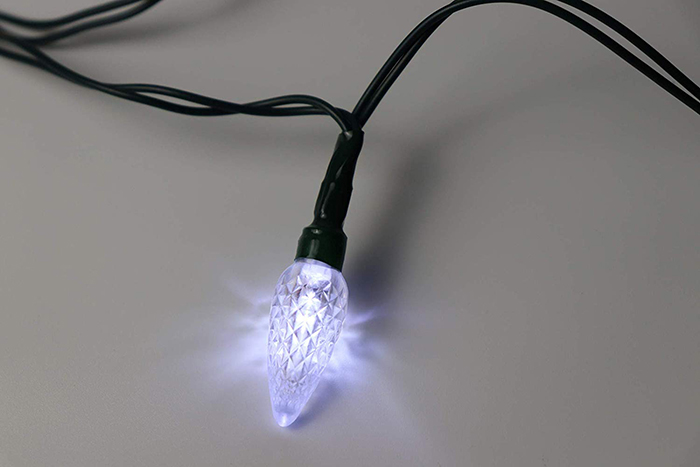 There's A Phone Charger With Christmas Lights And You Didn't Think You Needed It Until Now