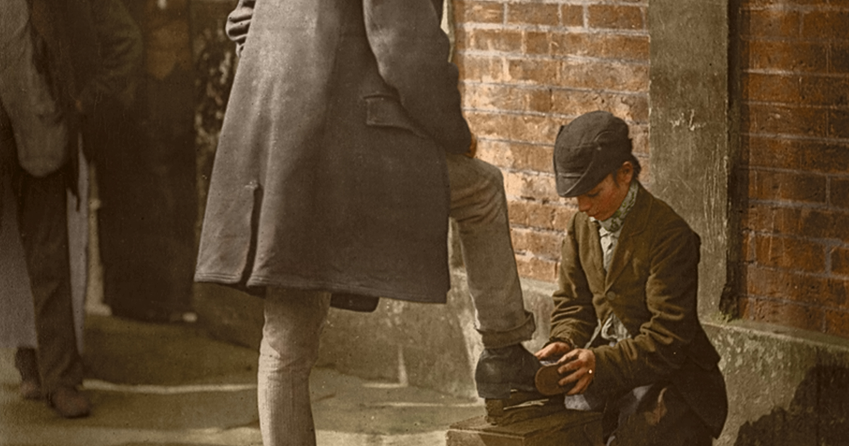 Street Life In London”: I Colourised 11 Photos From Over 140 Years