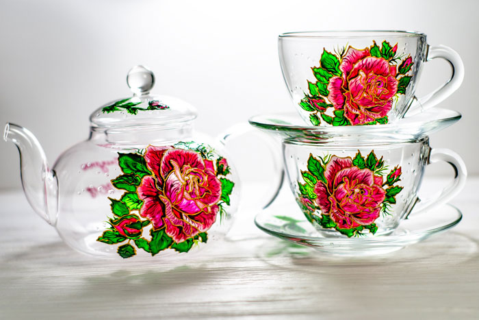 Hand-Painted-Glass-Teapots-Mugs-Plates-Vita-Vitraaze