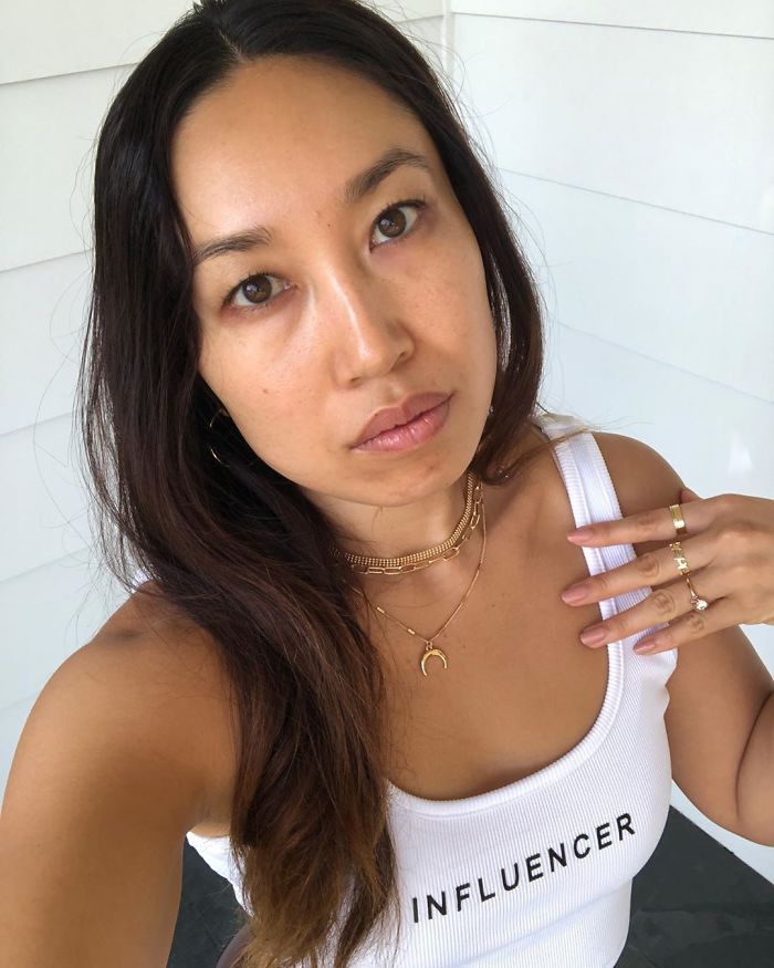 Woman Reveals 22 Features You Need To Have To Be A Top 100 Influencer, 'Turns' Herself Into One