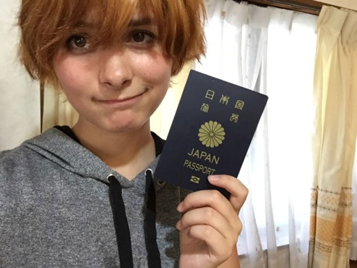 Acusa A Una Persona De Apropiación De La Cultura Japonesa Y Le Responde Con Unas Fotos De Su Pasaporte