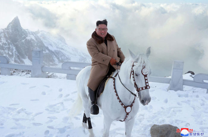 kim jong un 42 - Kim Jon-un e Vladmir Putin andaram juntos a cavalo?
