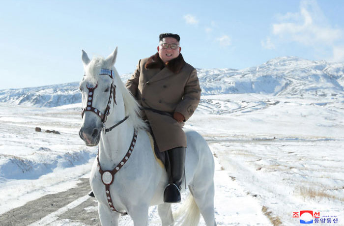 People Are Laughing At How Cute Kim Jong-Un's Legs Look In His Latest Supposed-To-Be-Epic Photo Shoot