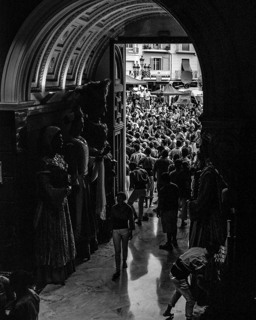 I Capture Catalan Traditions Using Film Photography