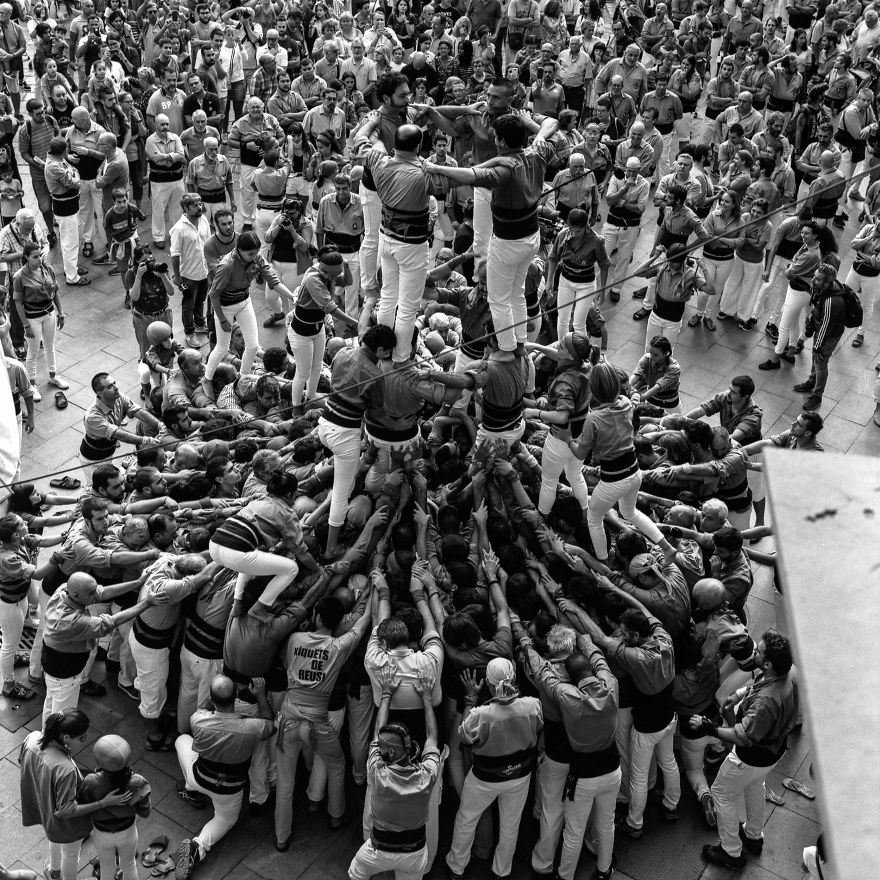 I Capture Catalan Traditions Using Film Photography