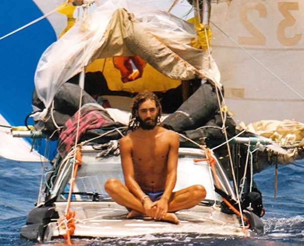 In 1999, This Man And His Friend Spent 119 Days In A Floating Car And Crossed The Atlantic