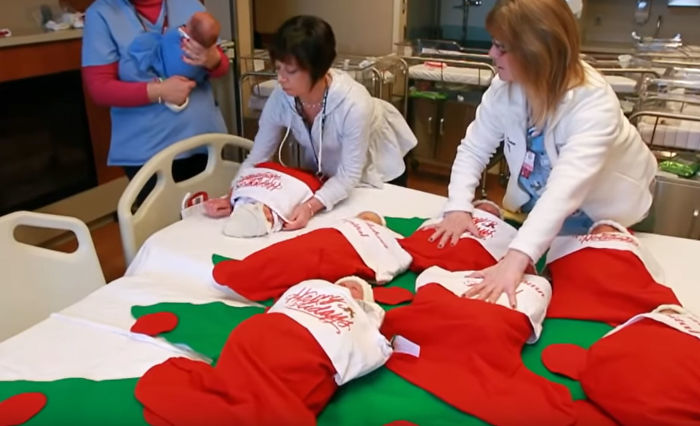 This Hospital Wins Christmas By Sending Newborns Home In Christmas Stockings For Over 50 Years Now