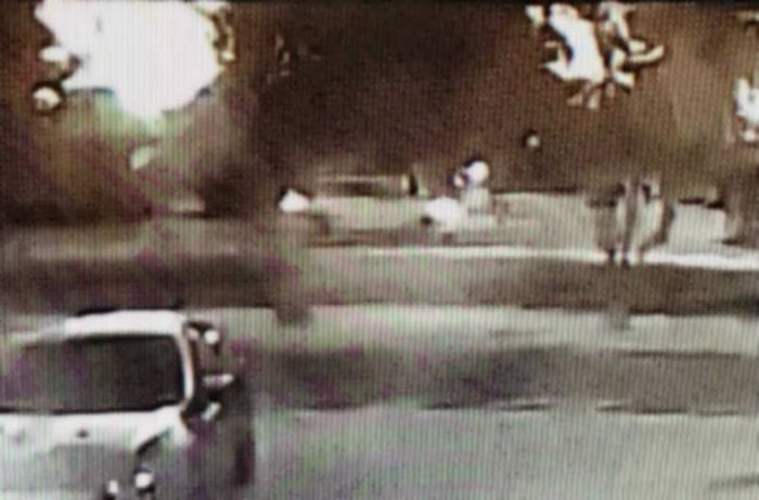 What Car Make/Model Is This? This Car Was Involved In A Fatal Hit And Run Of A 15 Y/O Girl Yesterday And Police Haven’t Identified The Car Yet. This Is The Only Picture Available.