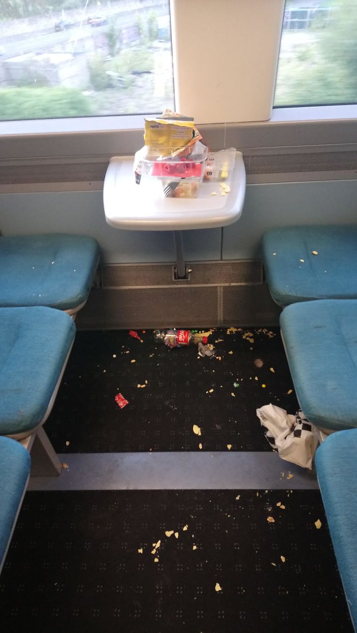 People Who Leave A Train Like This