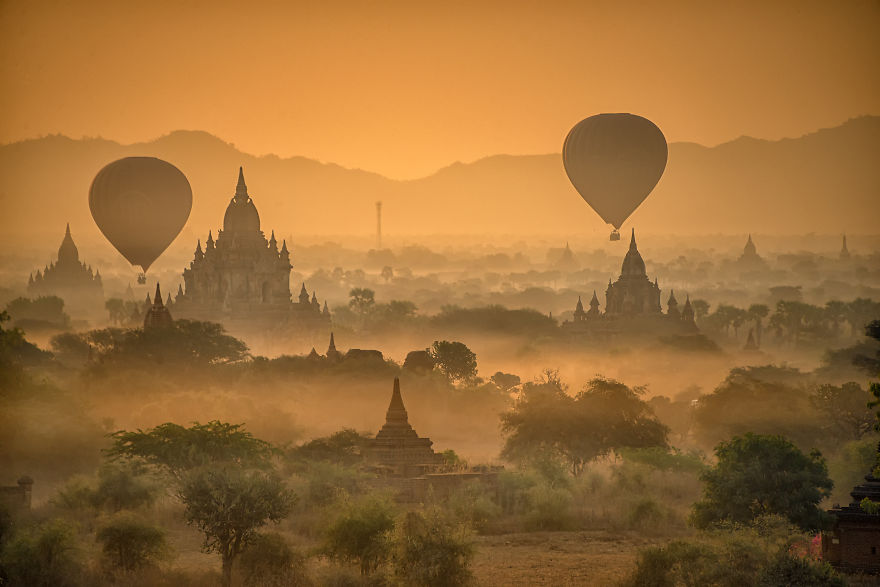 Bagan's Golden Hour
