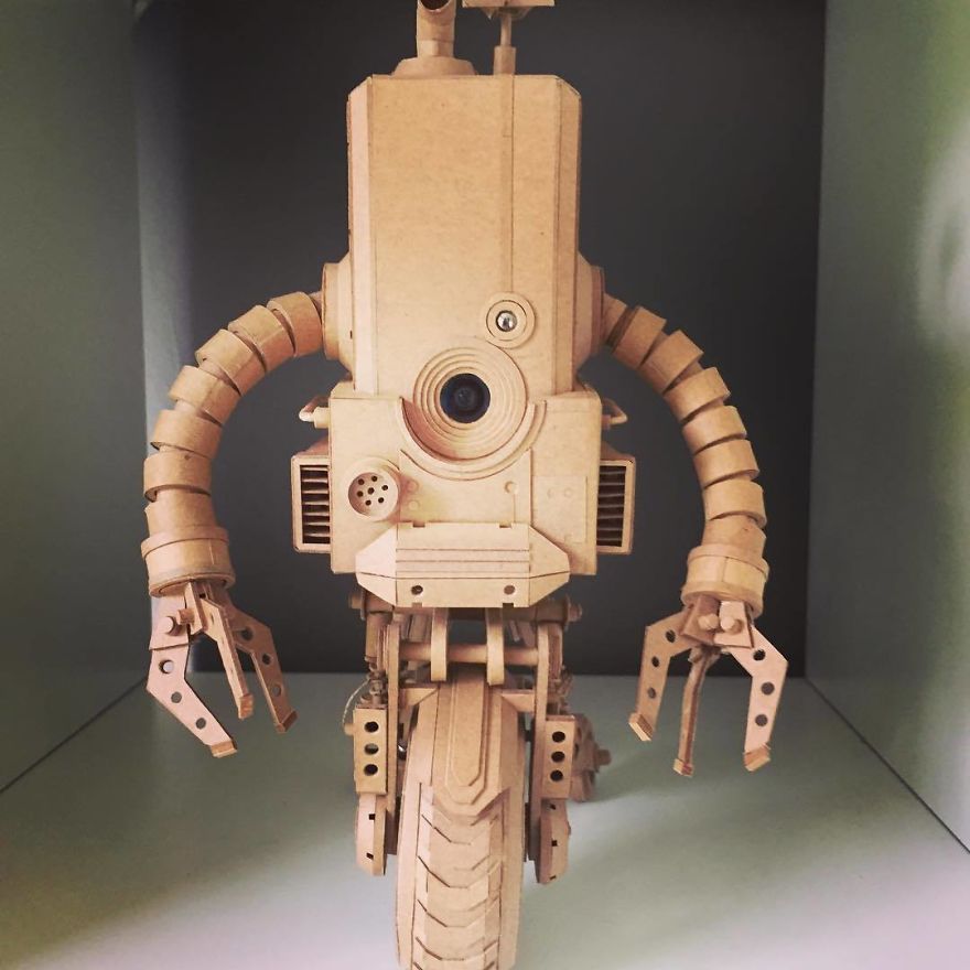 #6 Complete! #papercraft #robotsculpture #cardboardart #wheelybot