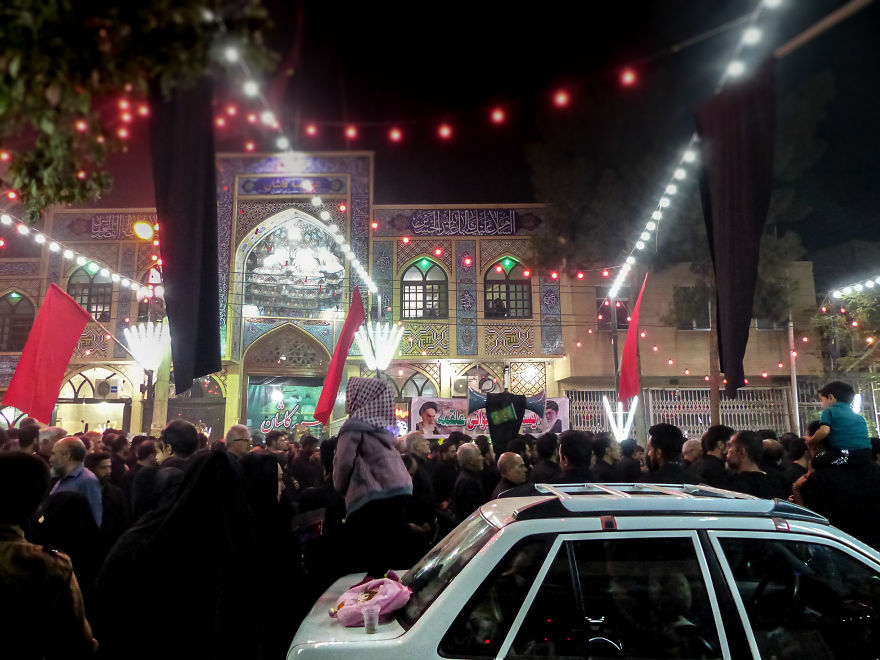 As A Non-Muslim Woman, I Went To An Impressive Religious Ceremony In Iran - Ashura