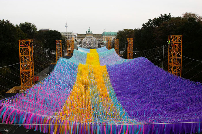 120,000 Ribbons Hover Near The Brandenburg Gate To Mark The 30-Year Anniversary Of Its Fall