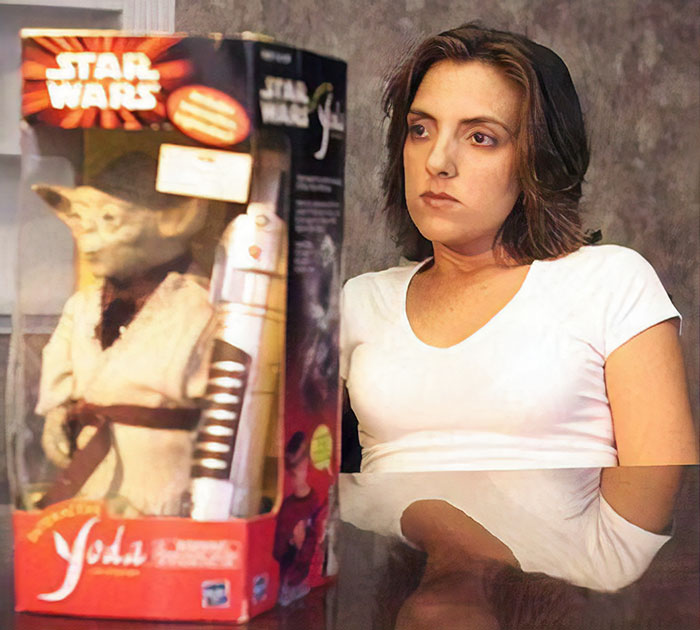 A Story About A Waitress Who Sued Hooters For Giving Her A Toy ...
