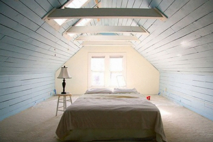 People Are Sharing Different Ways That People Arrange Their Bedrooms And Some Of The Options Might Scare You