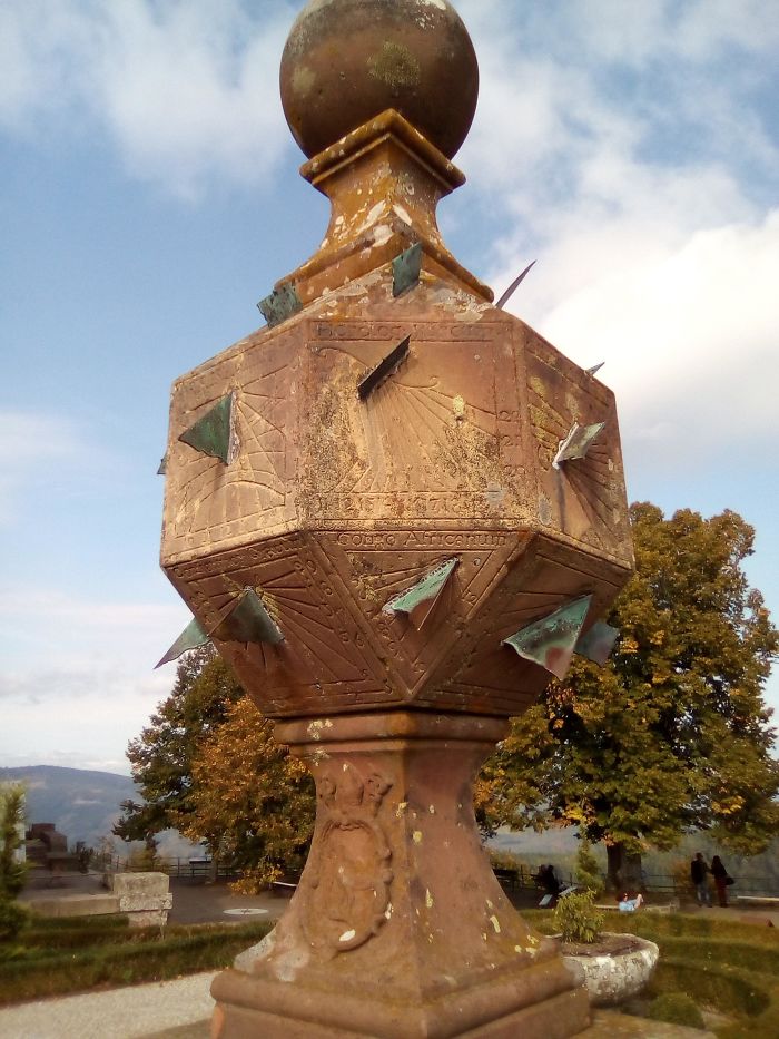 This Old Sundial Has Muli-Oriented Panels That Show Time Of Countries All Around The World